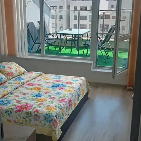 Appartement Shaterovi Gerbera Panoram *